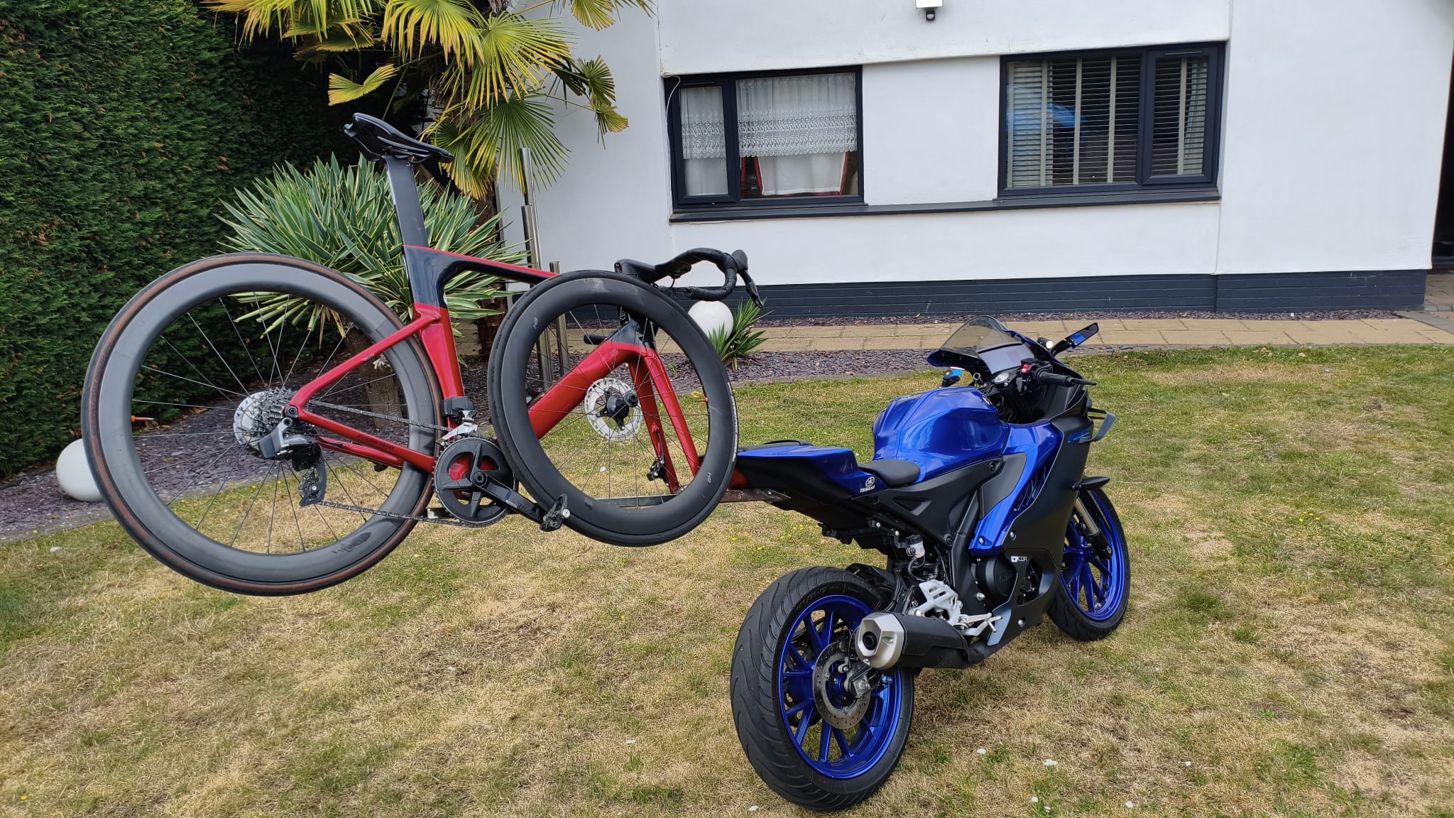 Bicycle Carrier for motorbike - Yamaha Yzfr 125