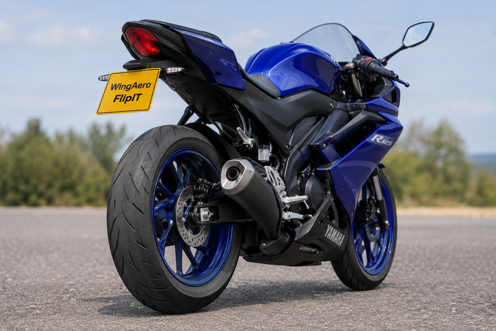 Yamaha R125 rear three-quarter with tail tidy